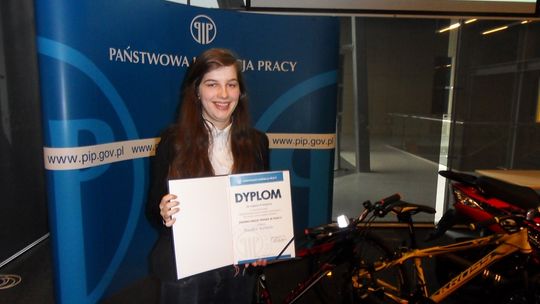 Tomaszowianka laureatką II miejsca w krajowym finale konkursu „Poznaj swoje prawa w pracy”!