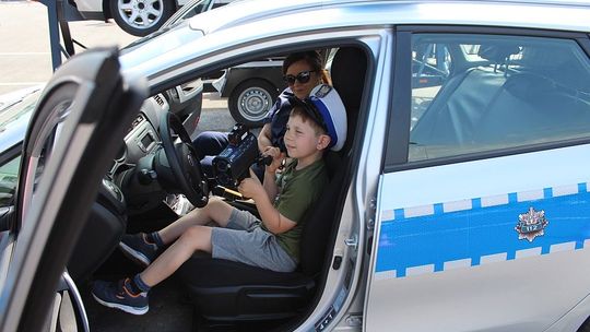 Tomaszowscy policjanci podczas dni otwartych w MZK