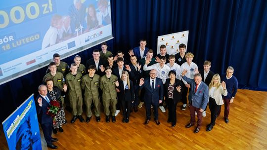 Tomaszowskie szkoły wśród liderów programu „Młodzi zawodowcy”. Dziesiątki uczniów ze stypendiami