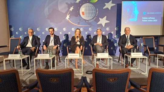 TOP 5 zmian zgłoszonych przez e-Izbę w projekcie ustawy „Polska cyfrowa. Pakiet zmian 2022”