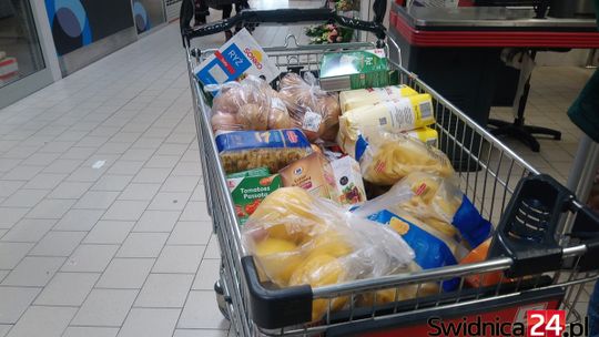 Towaru na półkach nie brakuje