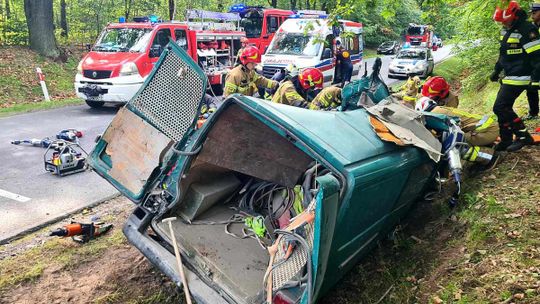 Tragedia w okolicach Rawy. 4 osoby zginęły w busie, jadącym z Tomaszowa 