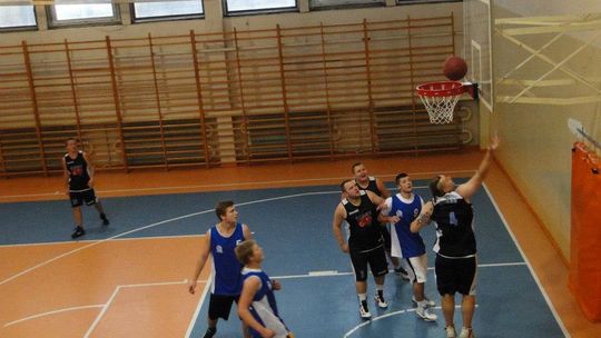 Trzecia kolejka XV edycji Miejskiej Ligi Koszykówki