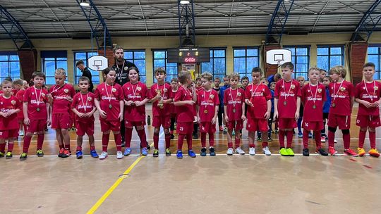 Turniej Mikołajkowy Lechia 2025 w Tomaszowie Mazowieckim – młodzi piłkarze, sportowe emocje i rodzinna atmosfera