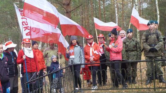 Uczcili Święto Niepodległości w kajakach