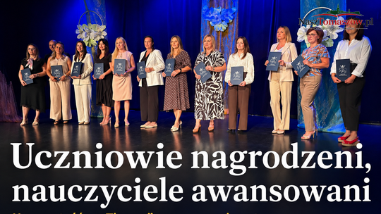 Uczniowie nagrodzeni, nauczyciele awansowani. Uroczystość w „Tkaczu” z mocnym akcentem
