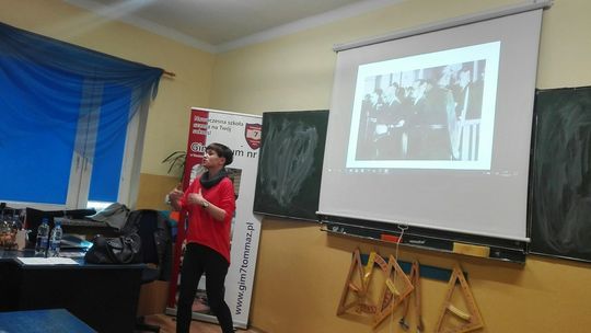 „Uczymy historii najnowszej”