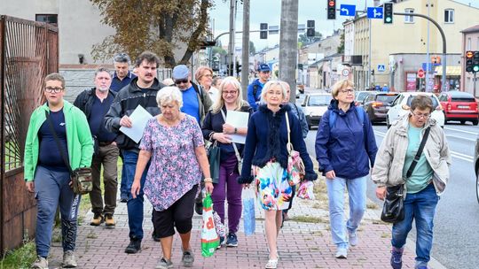 Ulicami Tomaszowa, śladem jego obrońców