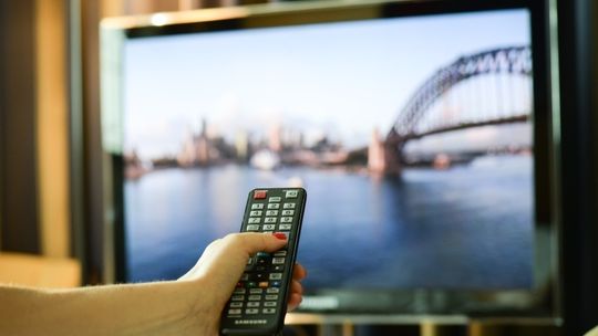 UOKiK radzi sprawdzić model telewizora, być może przed 1 lipca 2022 r. trzeba będzie go wymienić