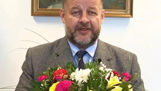 Upór graniczący z obłędem. Starosta znowu na deskach