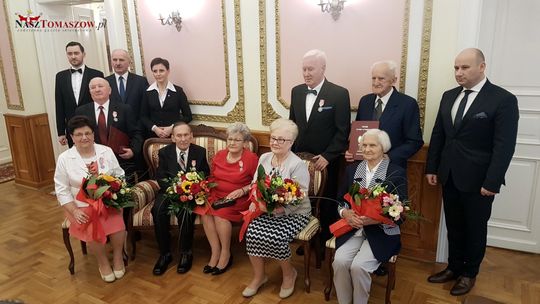 Uroczystość  jubileuszy długoletnich pożyć małżeńskich w USC
