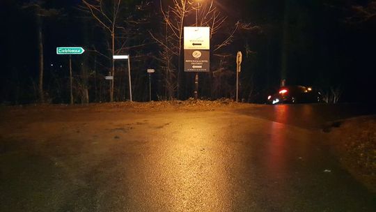 Uwaga, na drogach bardzo ślisko