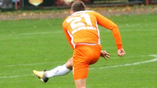 (VIDEO) Rozwandowicz za trzy punkty. Lechia goni Sokół i Widzew