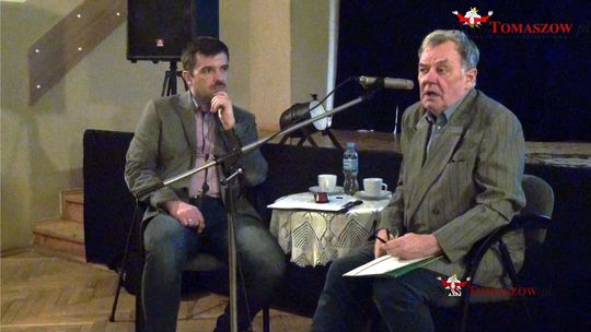 "W cieniu przydrożnego krzyża". Wystawa Zygmunta Dziedzinskiego
