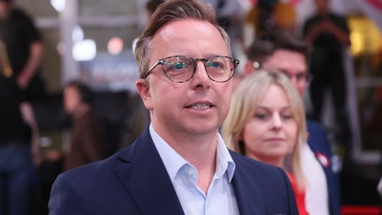 W okręgu łódzkim mandat uzyskali: Dariusz Joński (KO) i Waldemar Buda (PiS). Bez mandatów Witold Waszczykowski (PiS) i Marek Belka (Lewica)