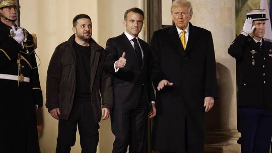 W Paryżu odbyły się trójstronne rozmowy przywódców: Macrona, Trumpa i Zełenskiego