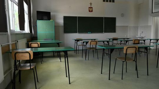 W poniedziałek uczniowie wracają do nauki, przez kilka dni będzie to nauka zdalna