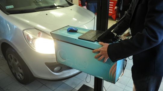 W sobotę ostatni raz w tym roku kierowcy mogą bezpłatnie sprawdzić światła w swoich pojazdach