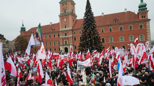 Warszawa: protest przeciwko edukacji zdrowotnej w szkołach