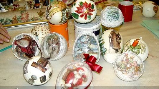 WARSZTATY DECOUPAGE - ŚWIĄTECZNA BOMBKA