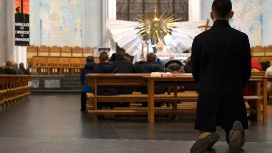 Wicedyrektor ISKK: Pandemia COVID-19 spowodowała spadki w praktykach religijnych katolików