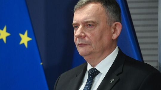 Wiceszef MON: Agencja Uzbrojenia podpisała umowę na zakup 232 pocisków AIM-9X
