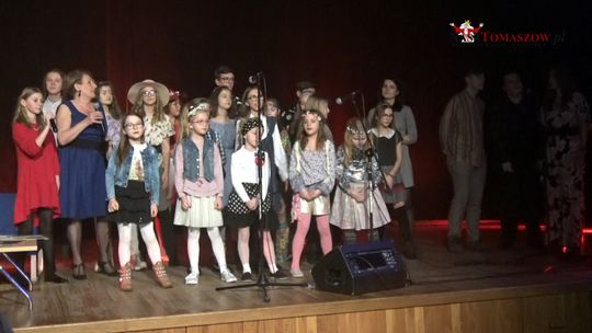 Widowisko muzyczne "Z winylowej płyty"
