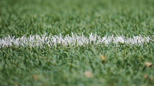 Widzew i ŁKS: jak odpowiedzialnie typować mecze łódzkich drużyn