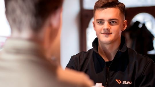 Własna firma w Tomaszowie Mazowieckim. Zobacz, jak zacząć zarabiać na dowozach z McDonald’s