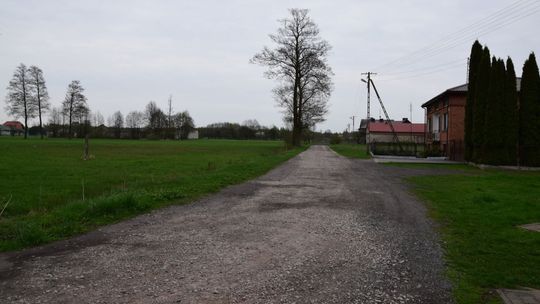 Województwo wesprze Ujazd w budowie potrzebnej drogi