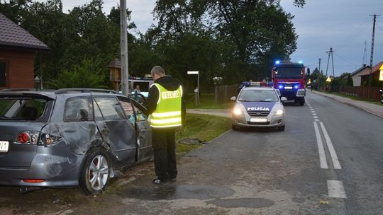 Wpadli w poślizg na plamie oleju