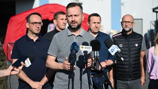 Wrocław: szef MON i minister infrastruktury podsumowali działania służb