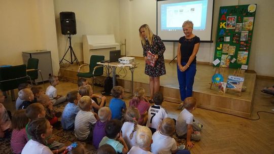 "Wspomnienia z wakacji, czyli raz jeszcze o bezpieczeństwie” w bibliotece