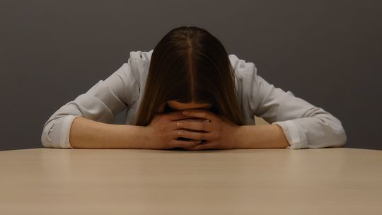 Wstawanie godzinę wcześniej może znacznie obniżyć ryzyko wystąpienia depresji