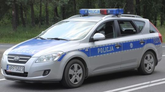 Wtorek w Polsce i na świecie. Obywatel Gruzji z zarzutami za liczne wykroczenia drogowe; wniosek o wydalenie go z Polski