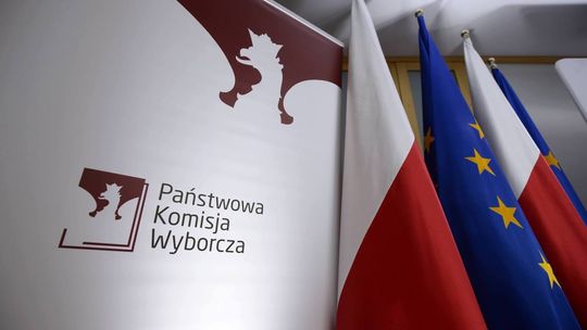 Wybory samorządowe: 6 komitetów o zasięgu ogólnopolskim; we wtorek losowanie numerów list