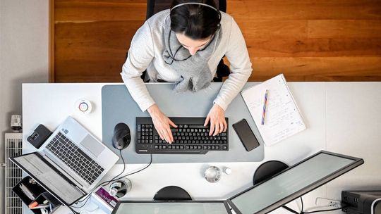 Wykorzystanie technologii do osiągnięcia przewagi konkurencyjnej wyzwaniem dla zarządów firm
