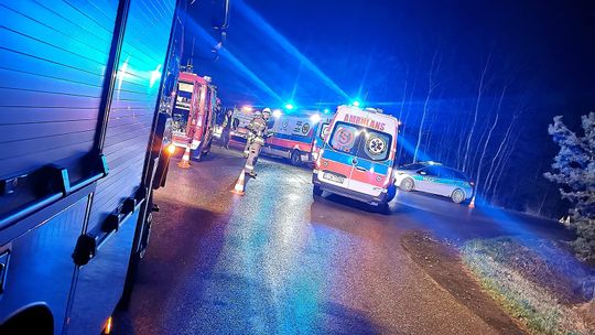 Wypadek w Henrykowie. Dwie osoby poszkodowane 