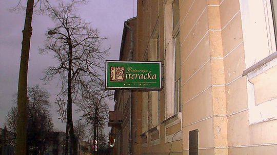 Wypełnianie pustki