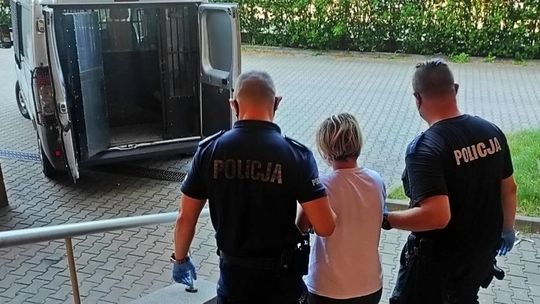 Wyższa kultura bankowości. Jak pracownica placówki partnerskiej banku okradała klientów w Tomaszowie 
