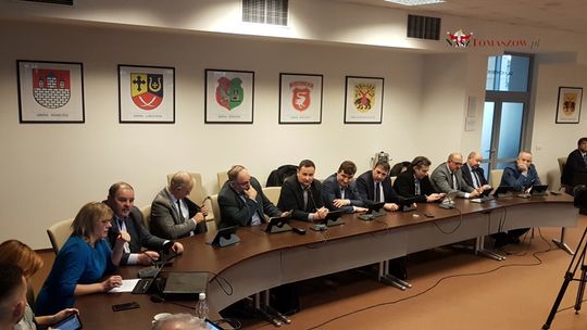 XIV sesja Rady Powiatu Tomaszowskiego