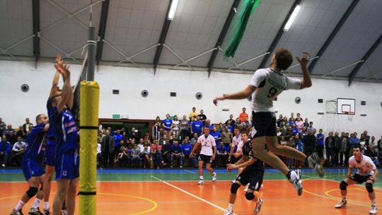 Z Augustowem 3:1 (-23, 16 14, 18) i fotel lidera