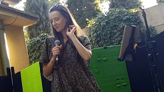 Z cyklu „Koncerty tarasowe” w filii MOK Miejskiego Centrum Kultury, koncert Agnieszki Nastarowicz