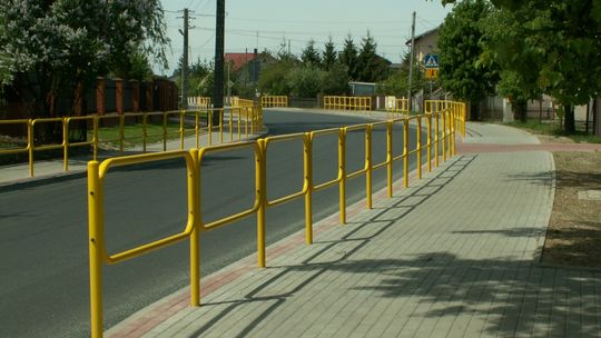 Z Inowłodza do Ujazdu nową drogą