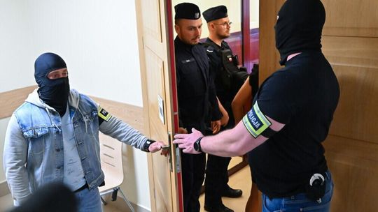 Zabójca z A1 zostanie w areszcie