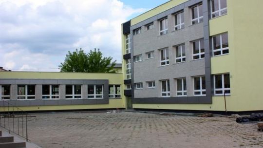 ZAPRASZAMY na obchody Dni Patrona w Zespole Szkół nr 4