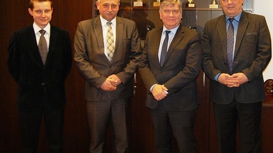 Zarząd Województwa daje miliony na drogi w Tomaszowie