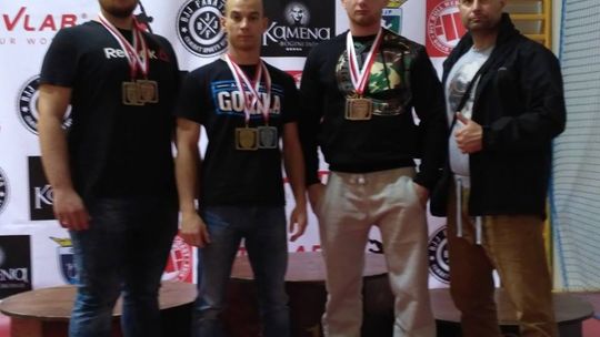 Zawodnicy Academi Gorila z medalami Mistrzostw Europy
