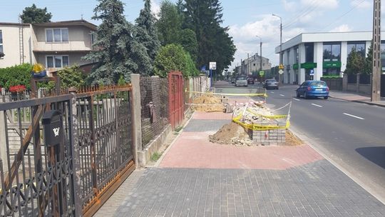 Zbudowali teraz rozkopują. Gdzie tu sens?