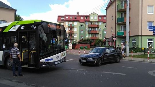 Zderzenie na skrzyżowaniu